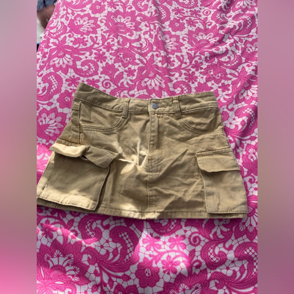 SHEIN XS Cargo Skirt